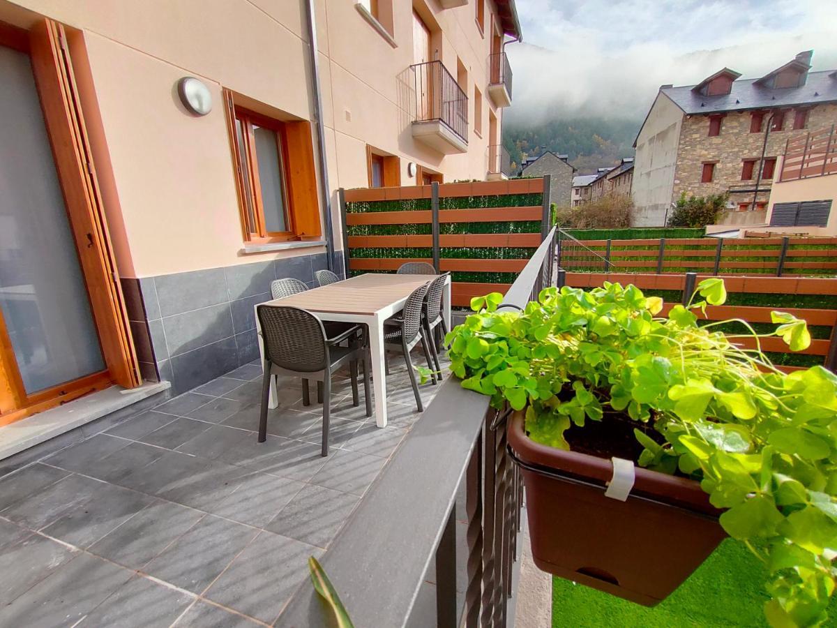 Apartament Jardin Araguas Villanúa Zewnętrze zdjęcie